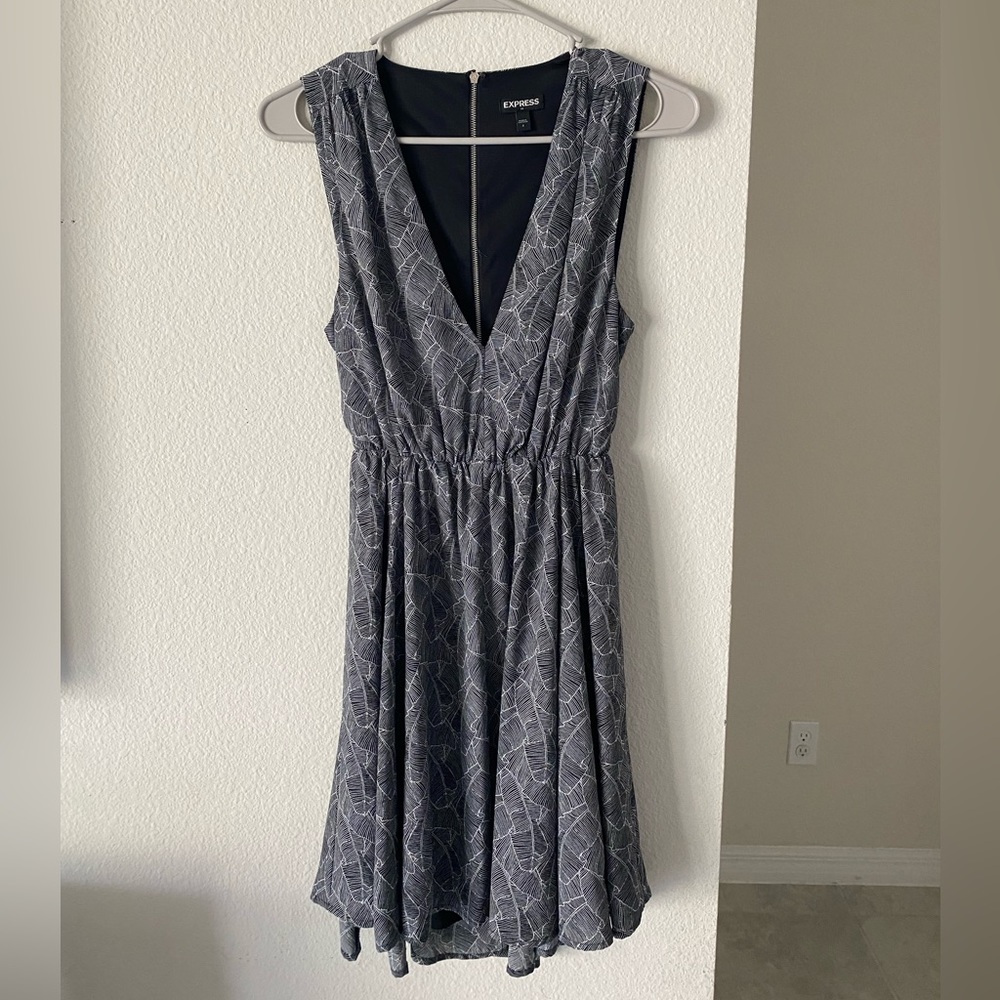 Women’s Express dress